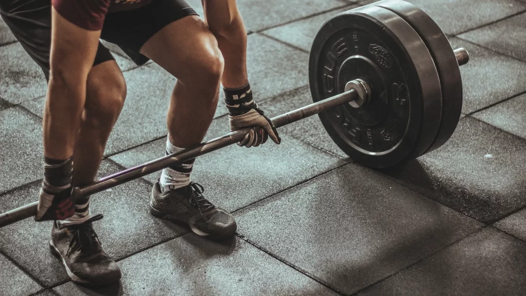 The Definitive Guide to the Deadlift: Muscle-Building, How to Perform, and Exercise Variations