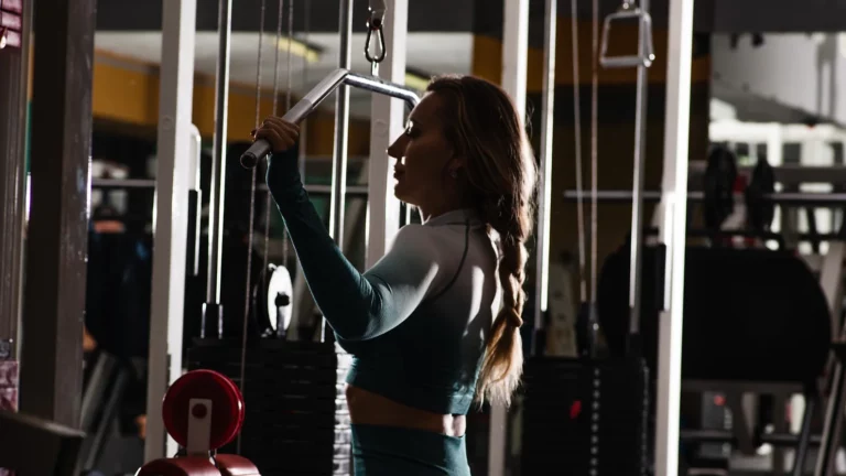 The Lat Pull-Down: Build Muscle and Avoid Common Mistakes